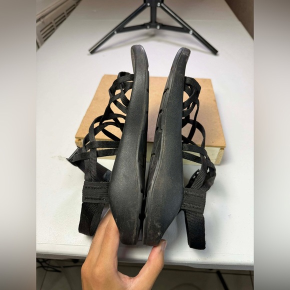 Chaco Size 8 Sandals Black Women's Hiking Outdoor Sport Shoes Sandals - Picture 6 of 12